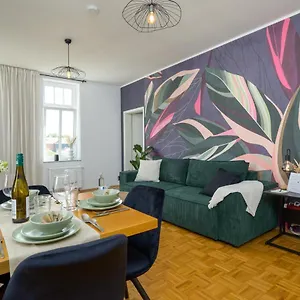 Le Vacation 3-room-apartment 67qm, Kueche, Netflix, Free-tv , Schkeuditz Deutschland